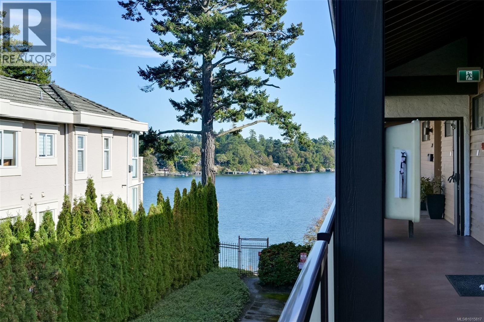 318 485 Island Highway, View Royal