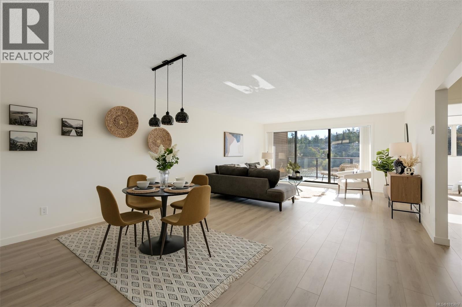 318 485 Island Highway, View Royal