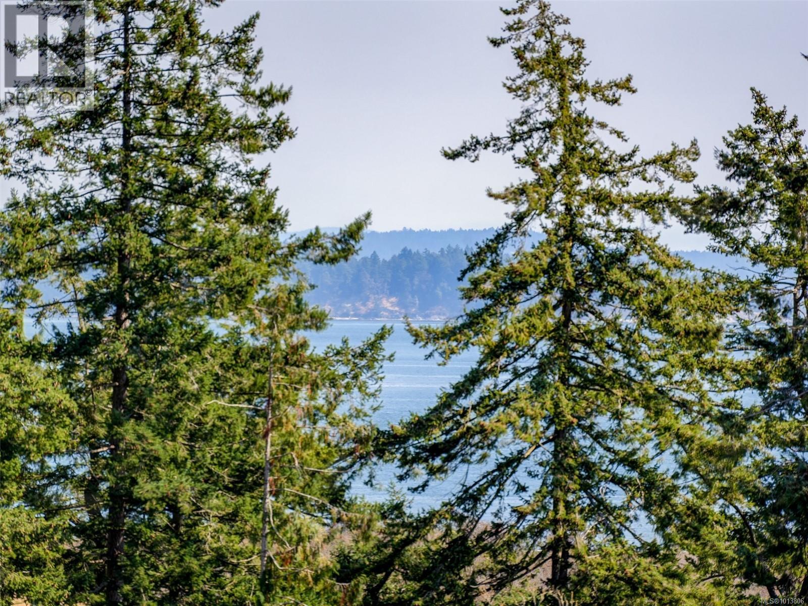 431 747 Old Place Road, Central Saanich