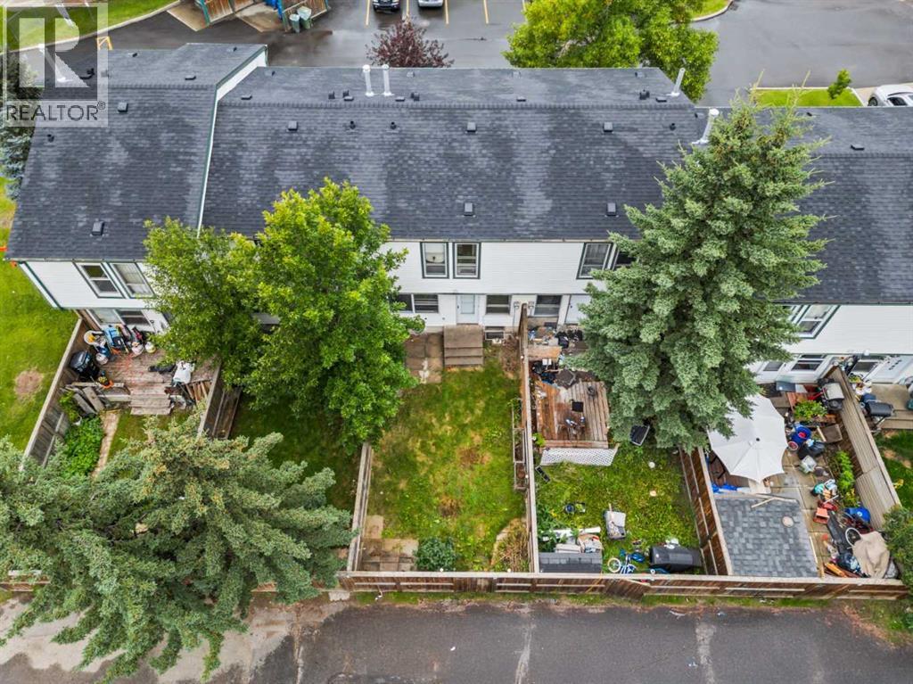 Single Family House for Sale in   Pennsylvania Road SE Penbrooke Meadows Calgary 