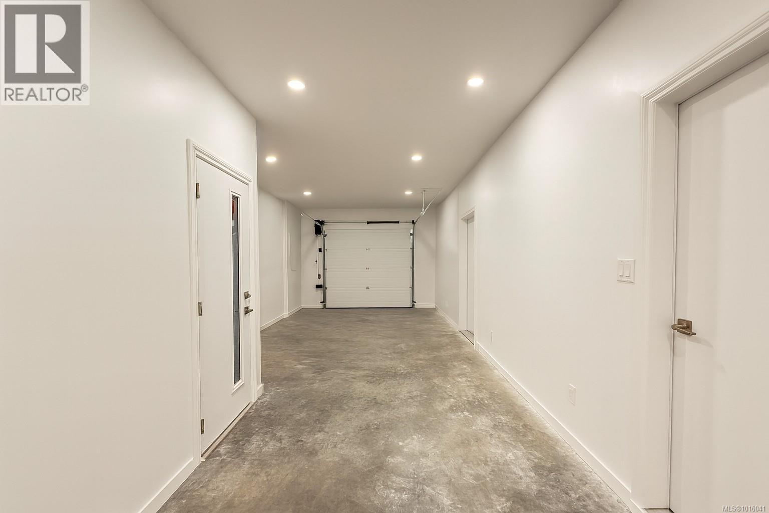 2087 Pioneer Hill Dr, Port McNeill