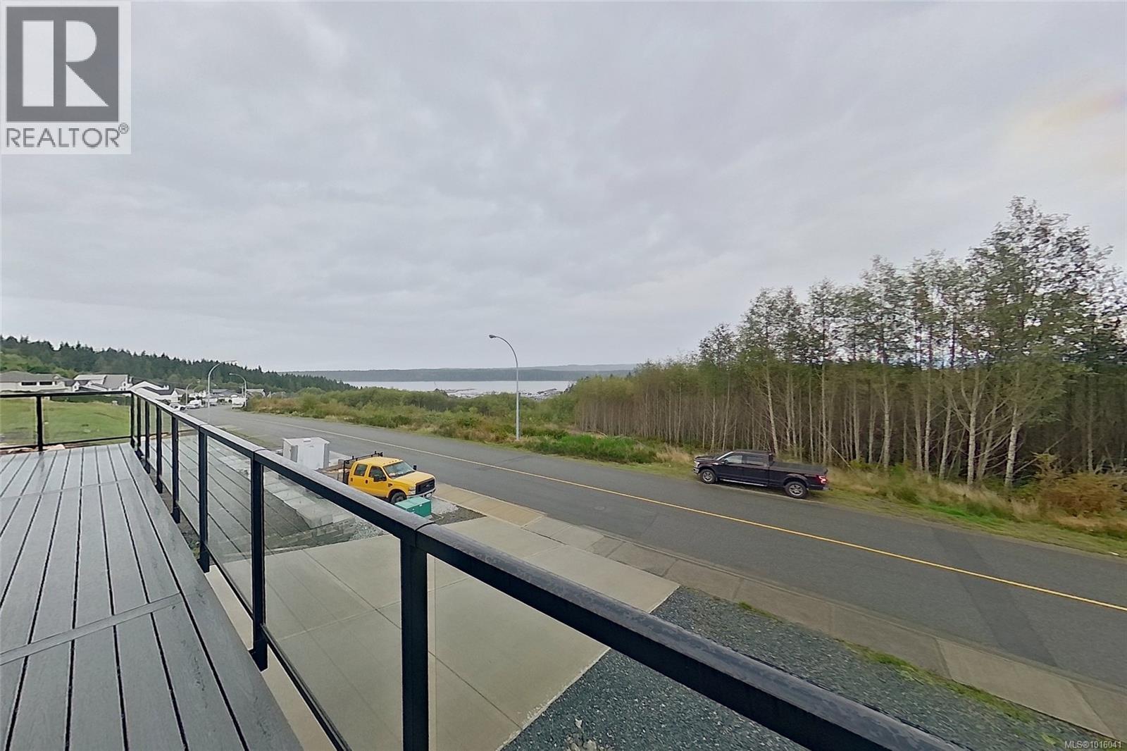 2087 Pioneer Hill Dr, Port McNeill