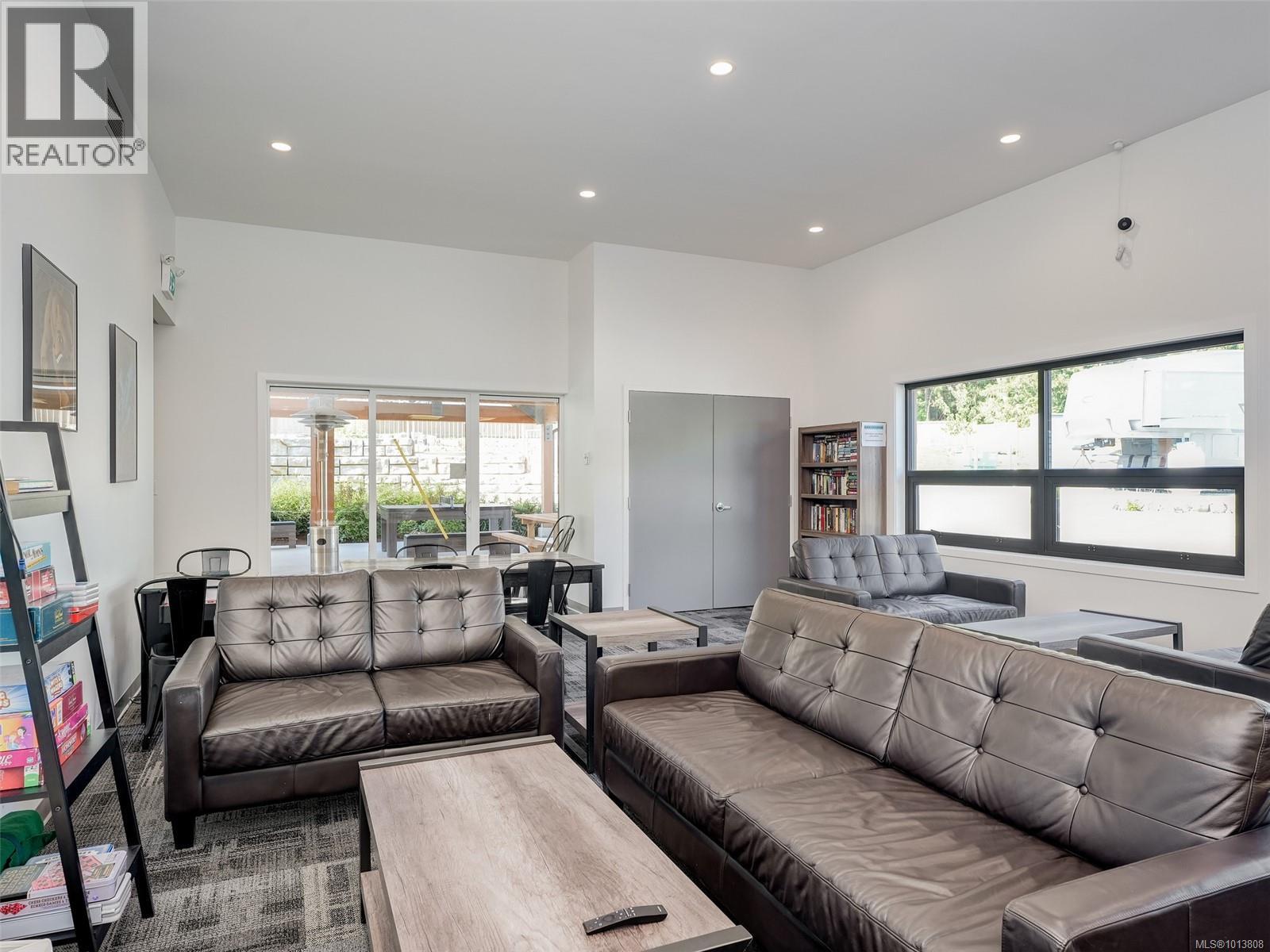 432 747 Old Place Road, Central Saanich