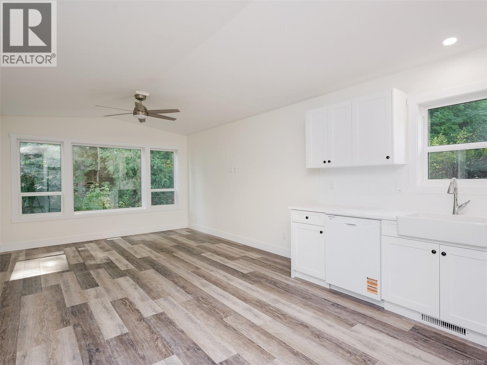 432 747 Old Place Road, Central Saanich