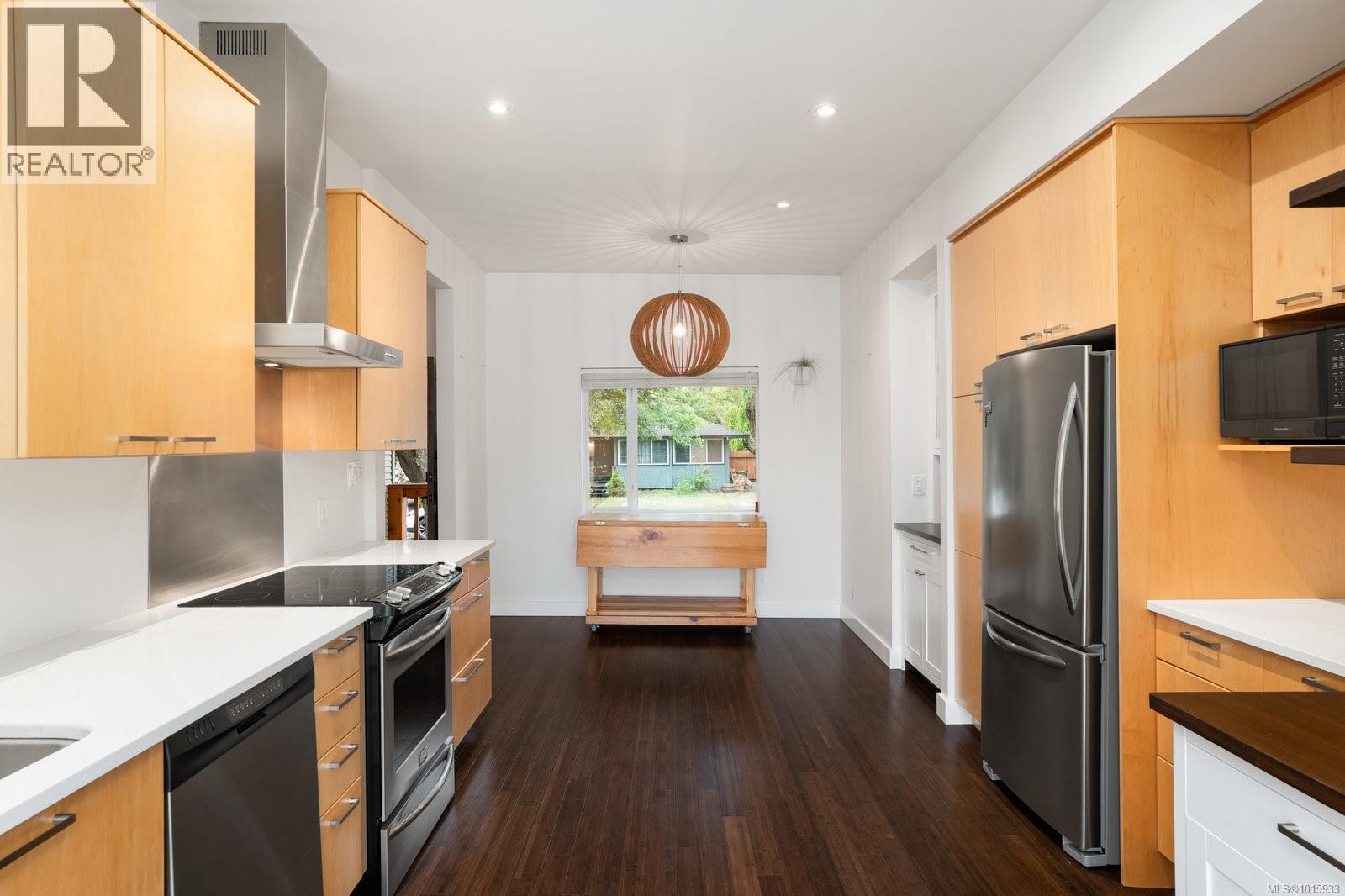 2659 Victor Street, Victoria
