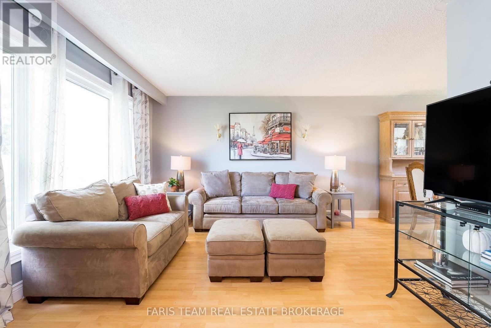 Single Family House for Sale in  JAMIESON DRIVE Adjala-Tosorontio (Rosemont) 