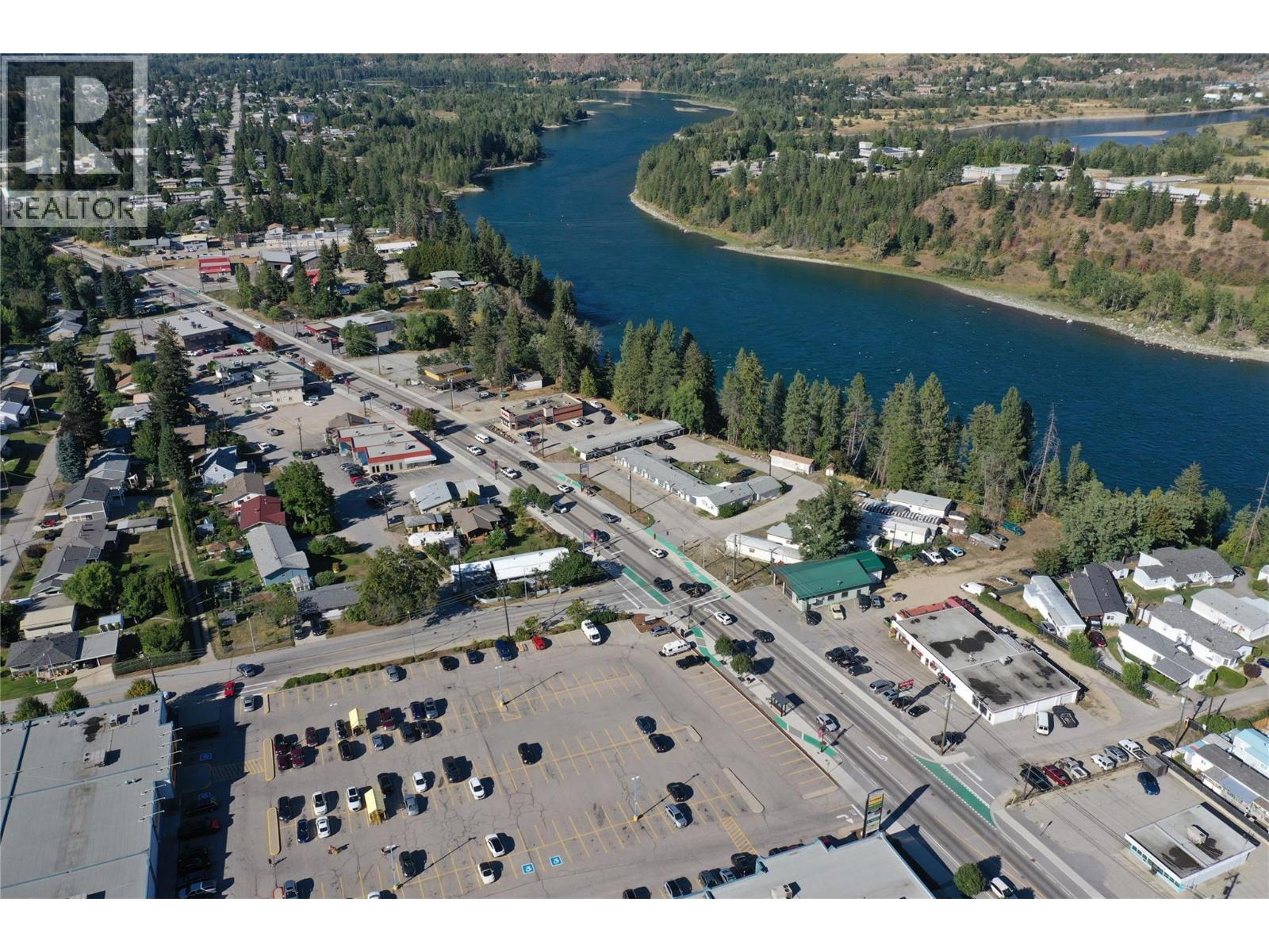  1501 COLUMBIA Avenue, Castlegar