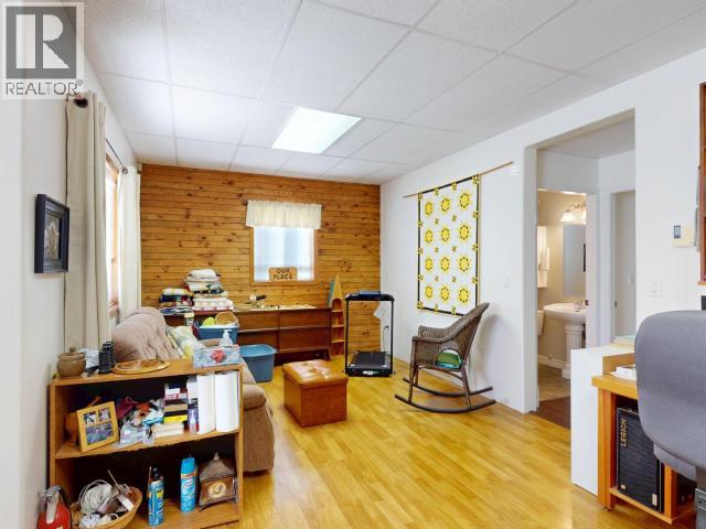 7224 TOBA STREET, Powell River