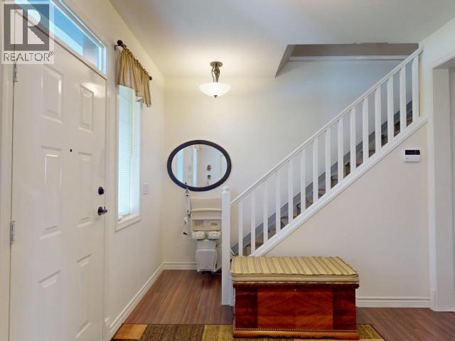 7224 TOBA STREET, Powell River