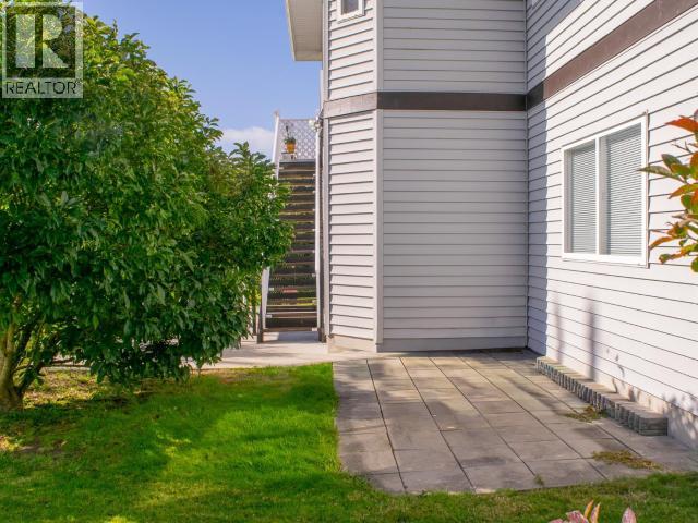 7224 TOBA STREET, Powell River