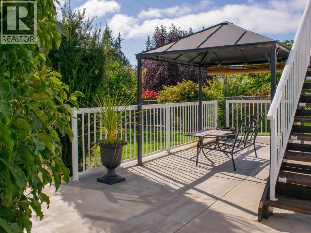 7224 TOBA STREET, Powell River