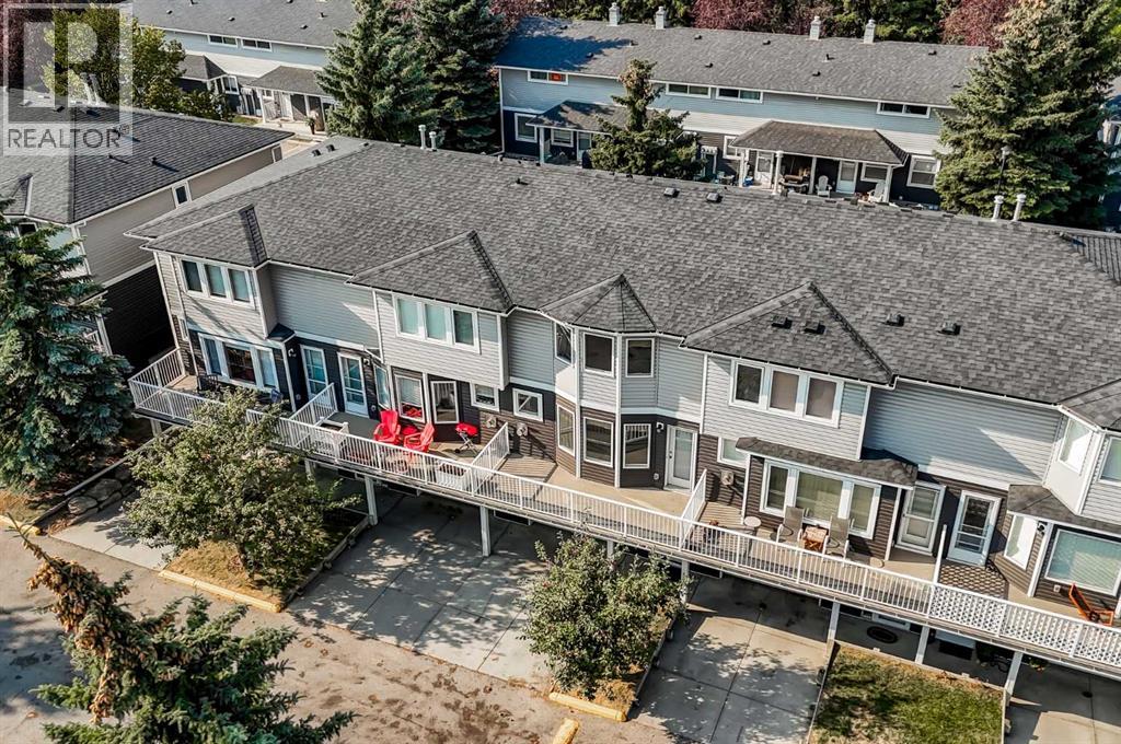 Single Family House for Sale in  Regal Park NE Renfrew Calgary 