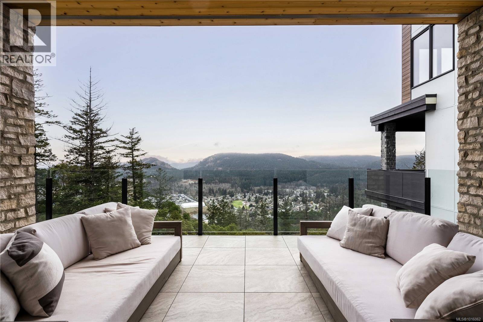  1416 Pinehurst Place, Langford