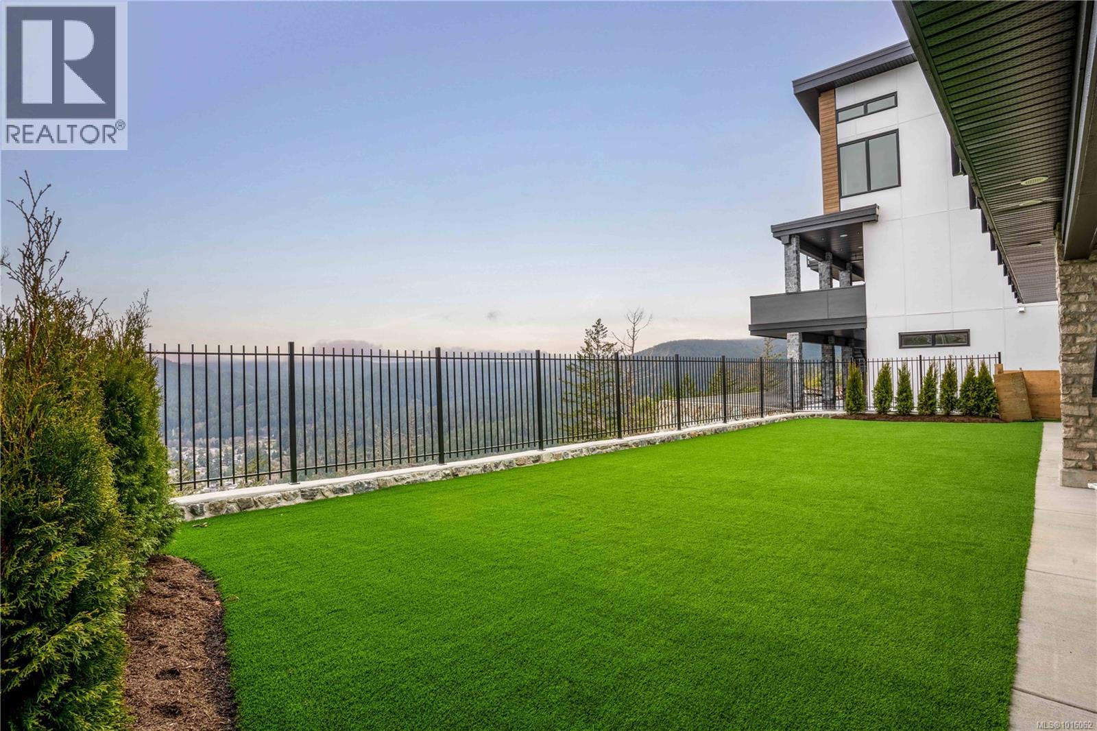  1416 Pinehurst Place, Langford