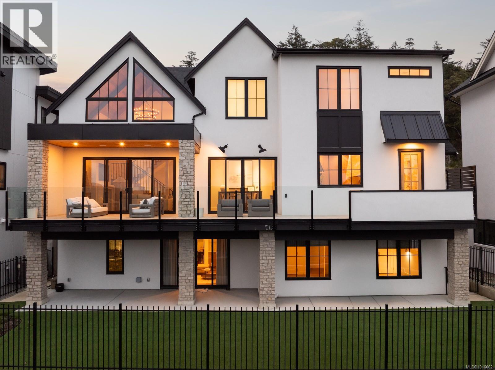  1416 Pinehurst Place, Langford