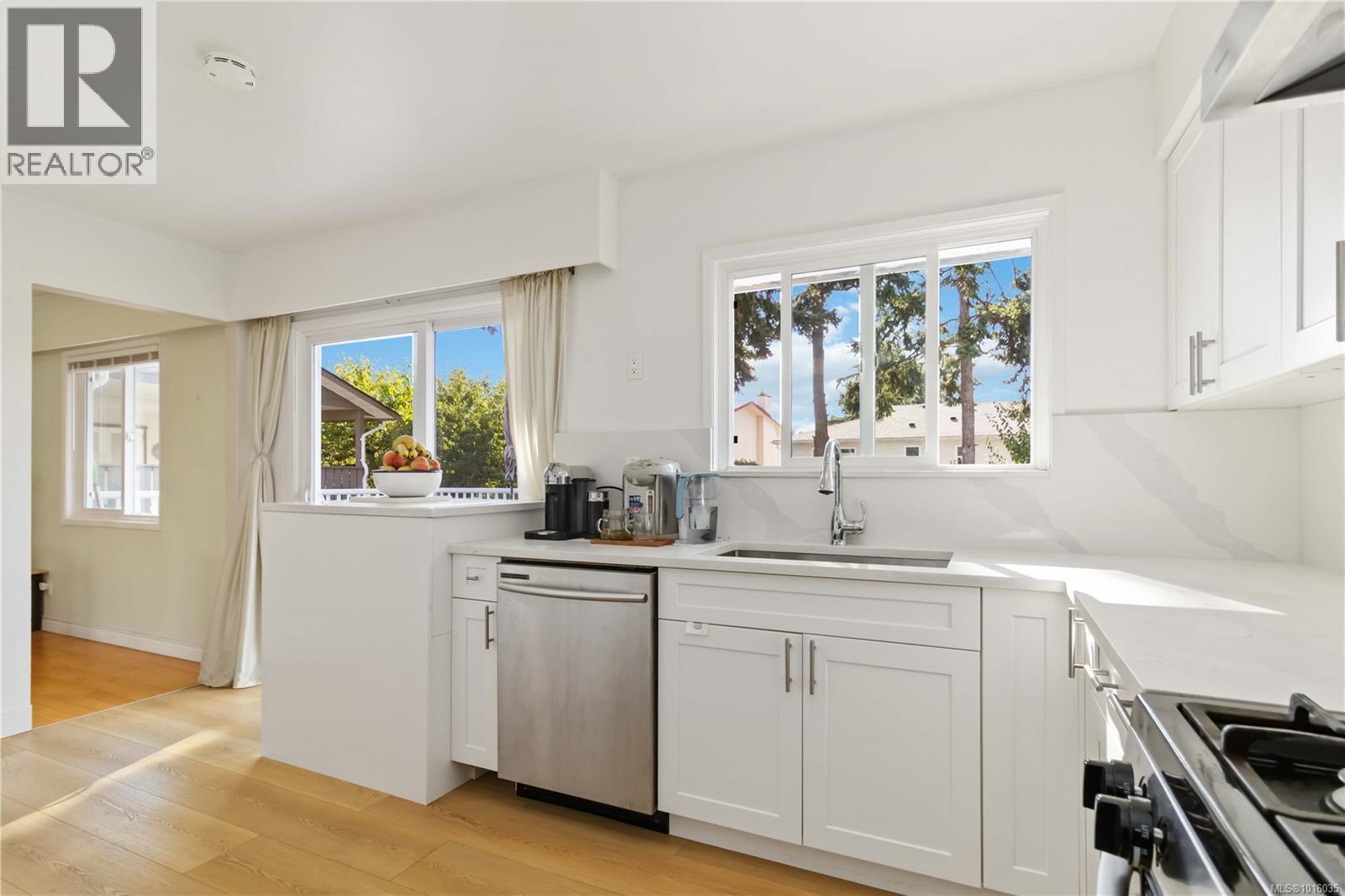  1817 Hartwood Place, Saanich