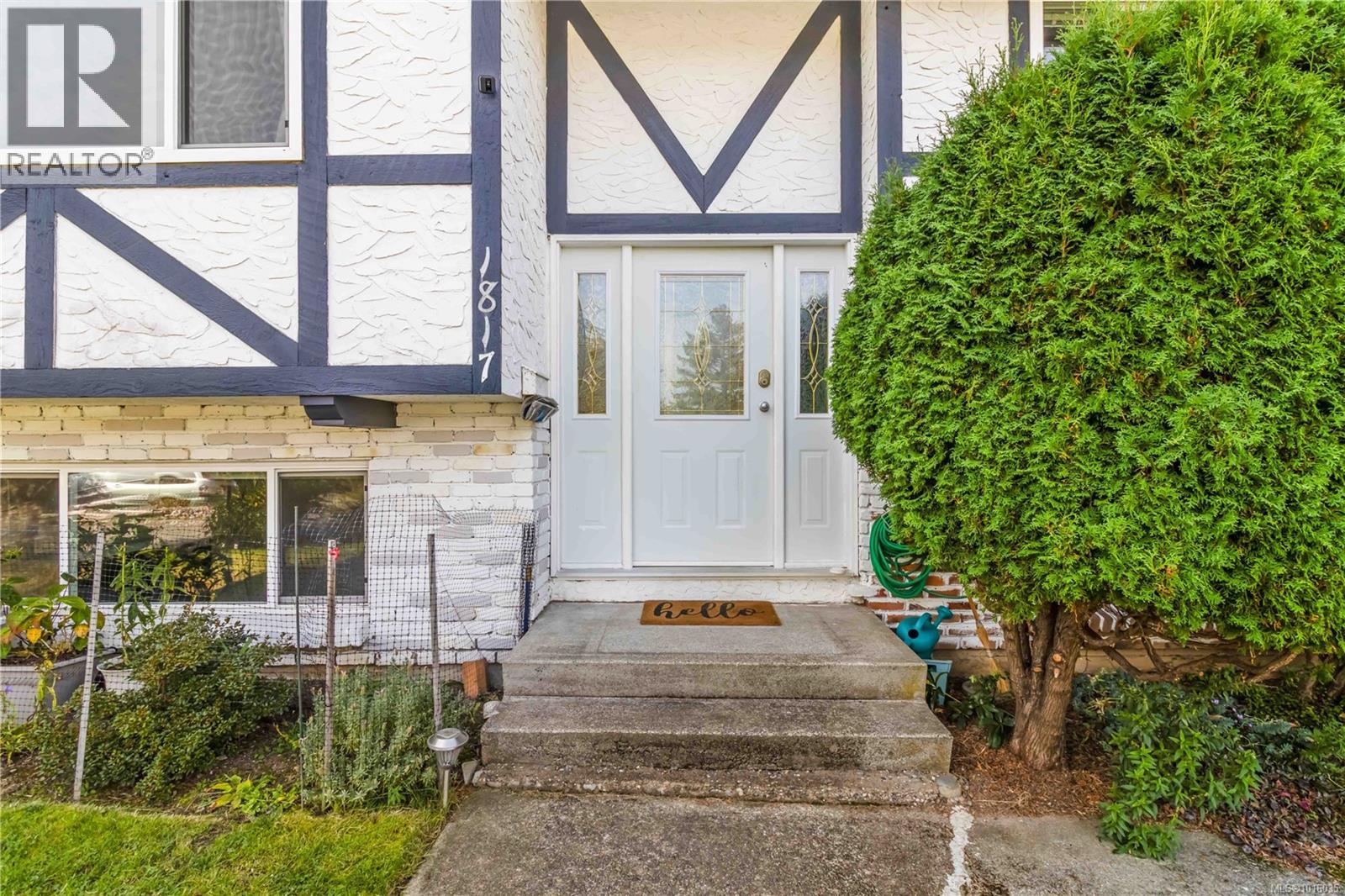  1817 Hartwood Place, Saanich