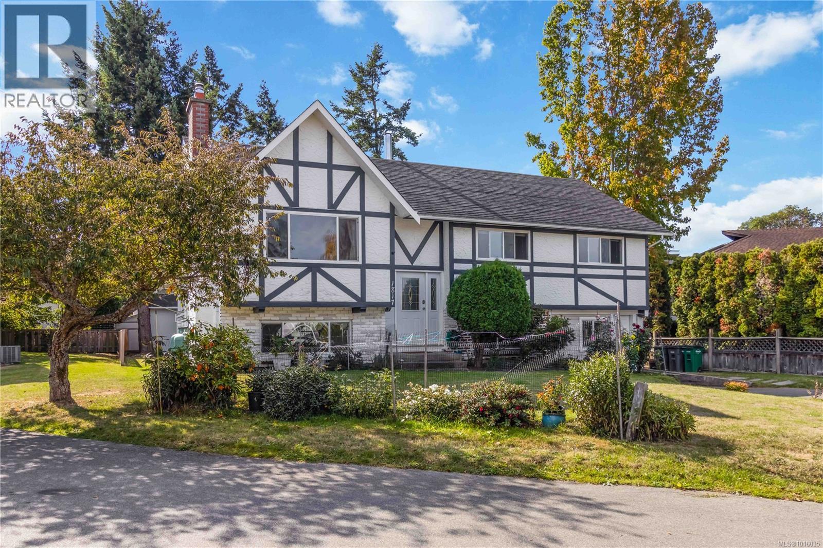  1817 Hartwood Place, Saanich