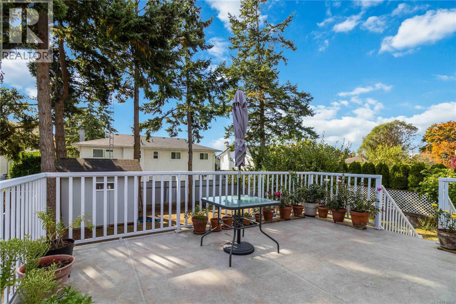  1817 Hartwood Place, Saanich