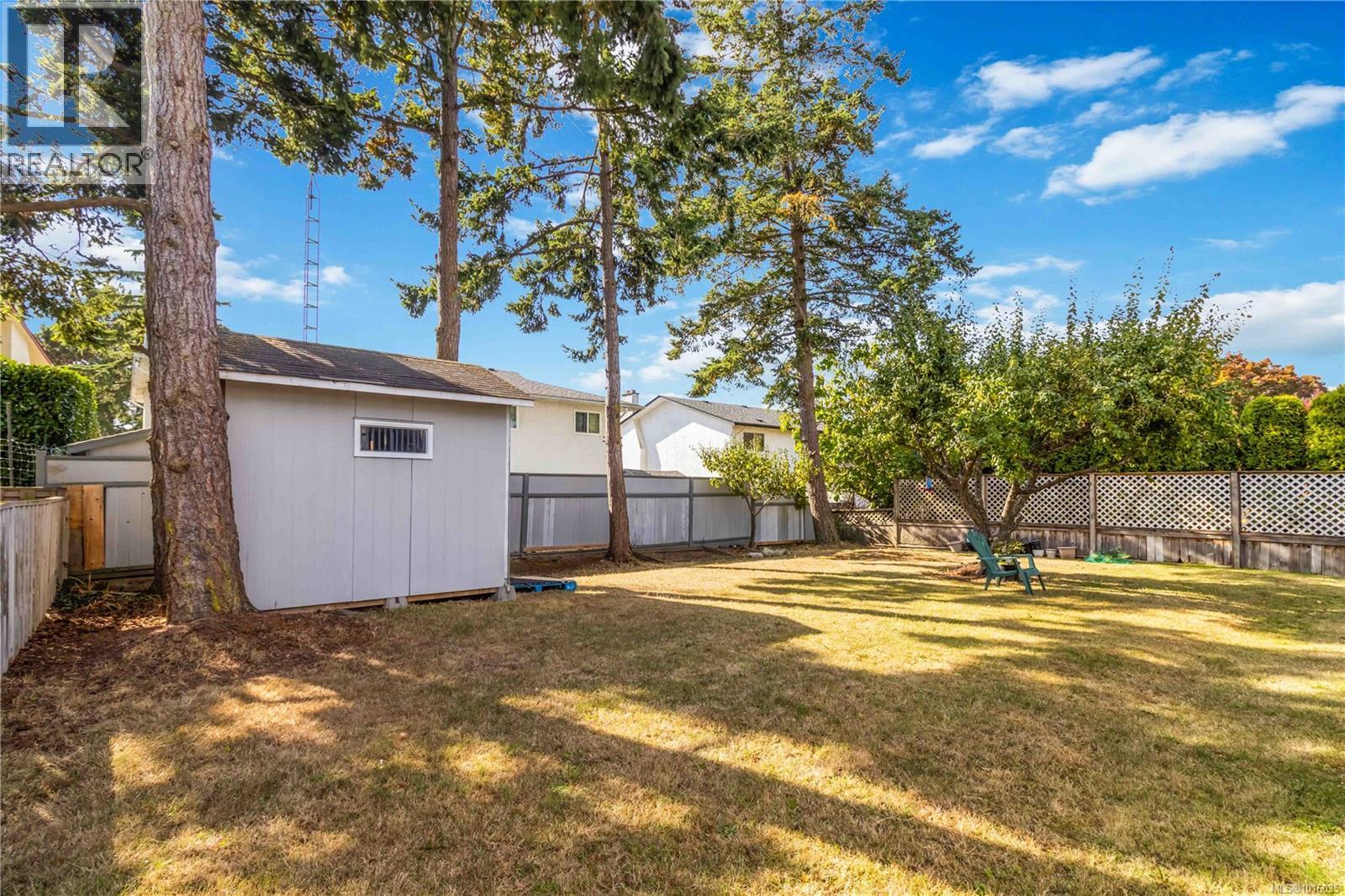  1817 Hartwood Place, Saanich