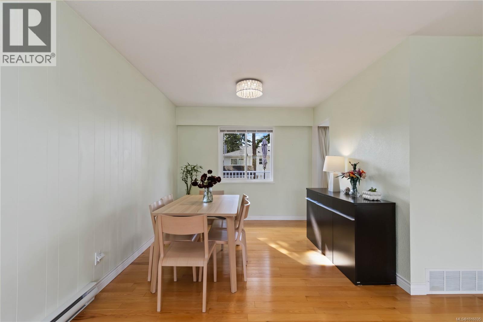  1817 Hartwood Place, Saanich