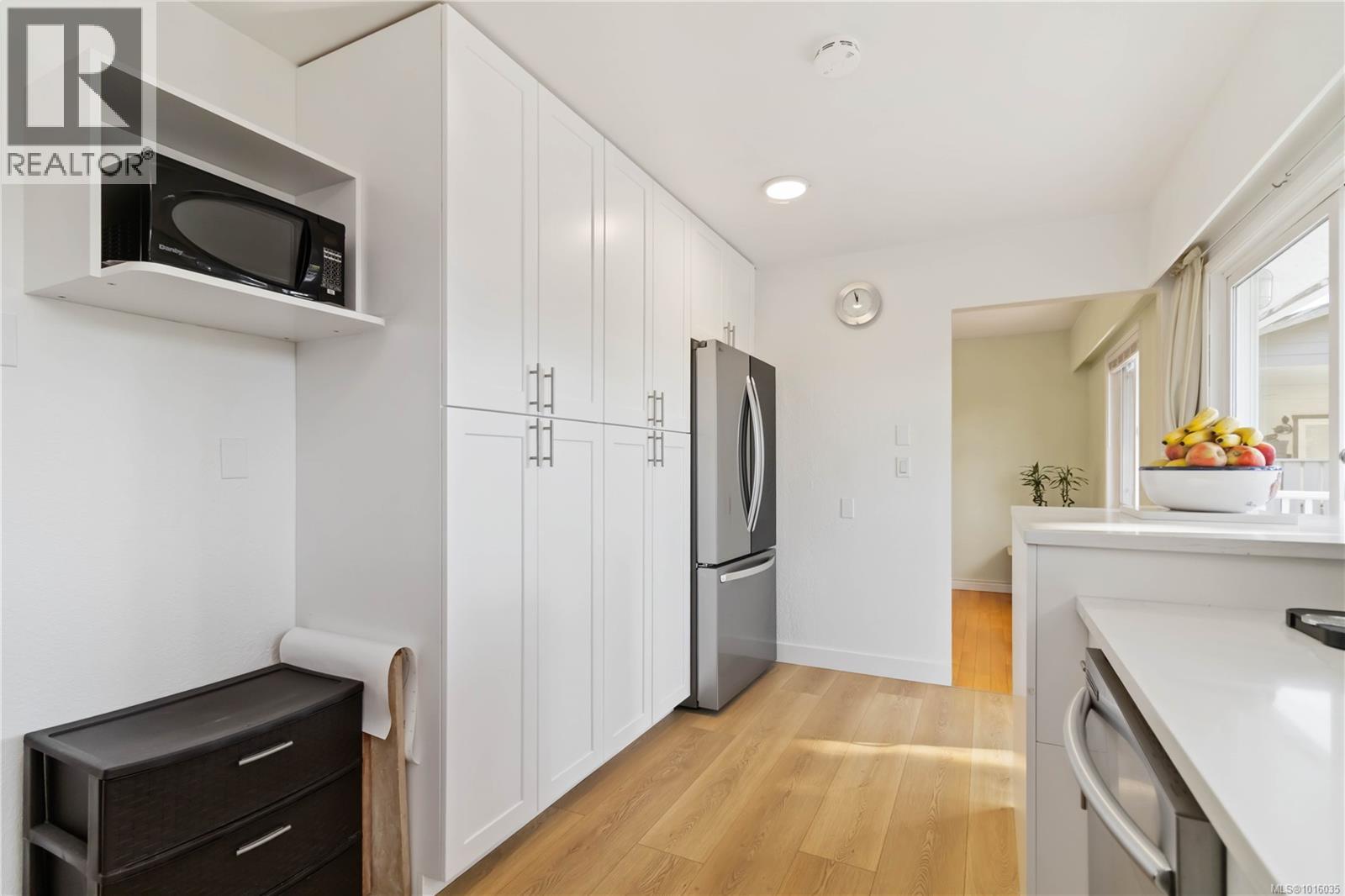  1817 Hartwood Place, Saanich