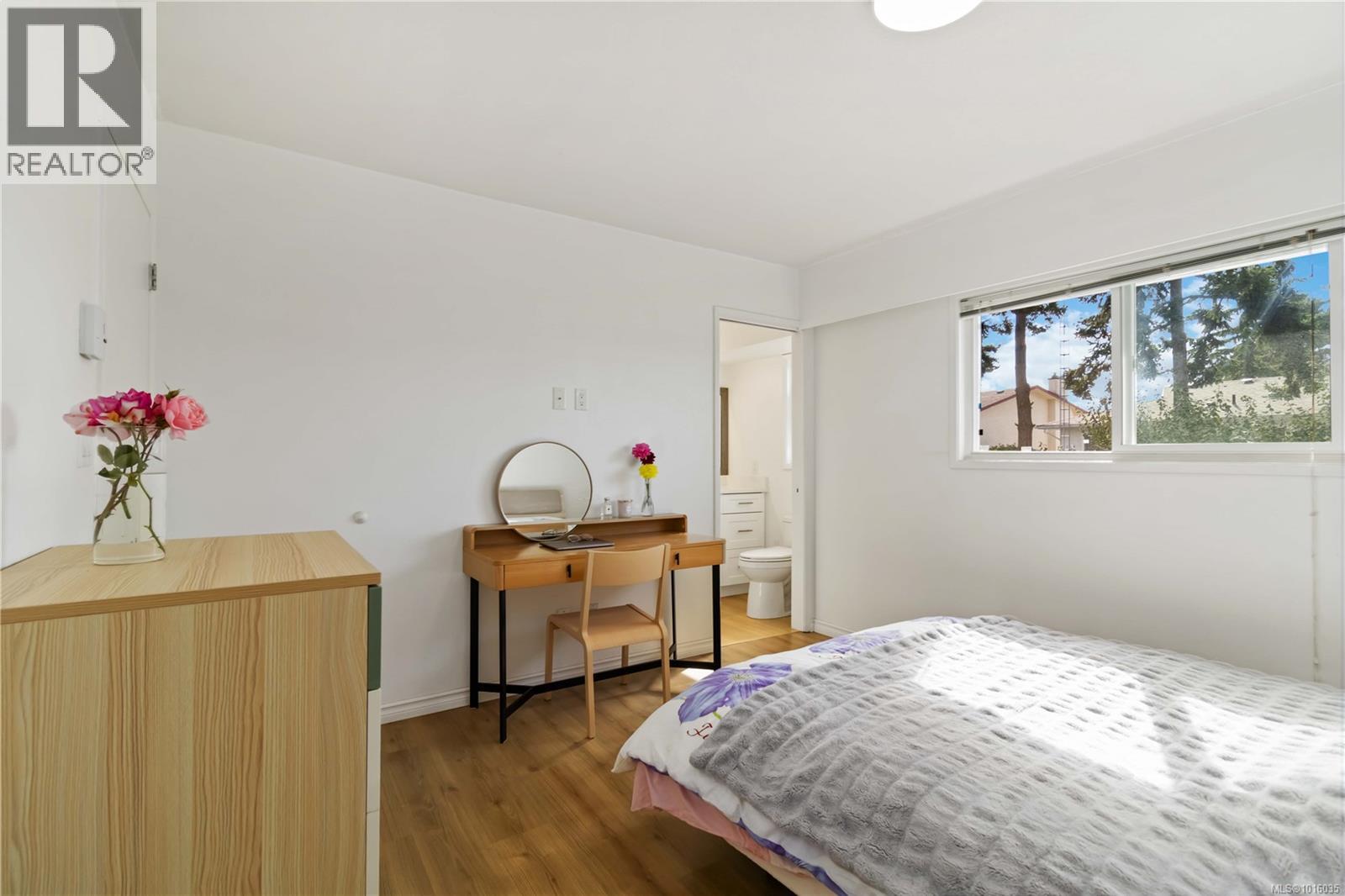 1817 Hartwood Place, Saanich