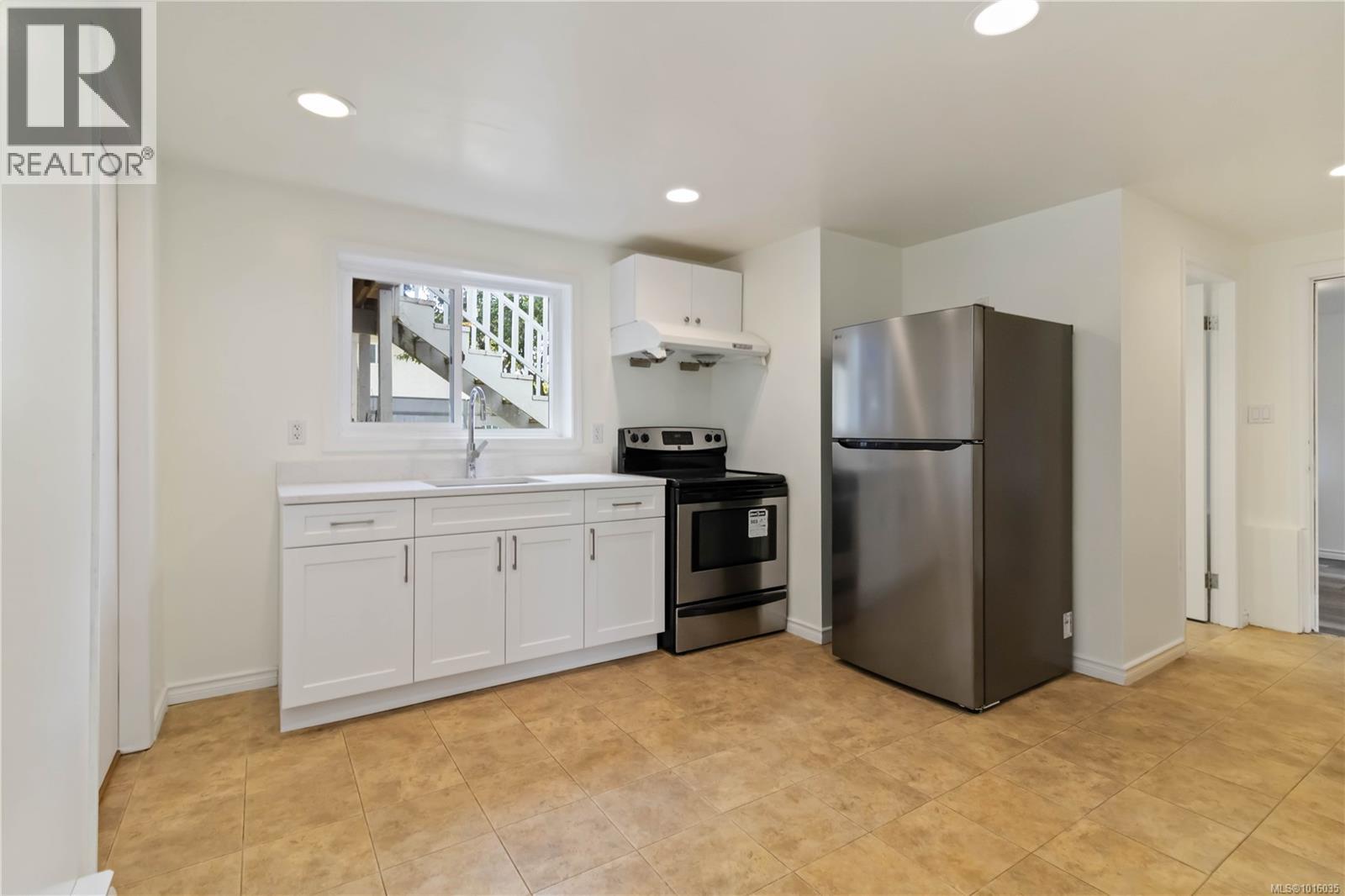  1817 Hartwood Place, Saanich