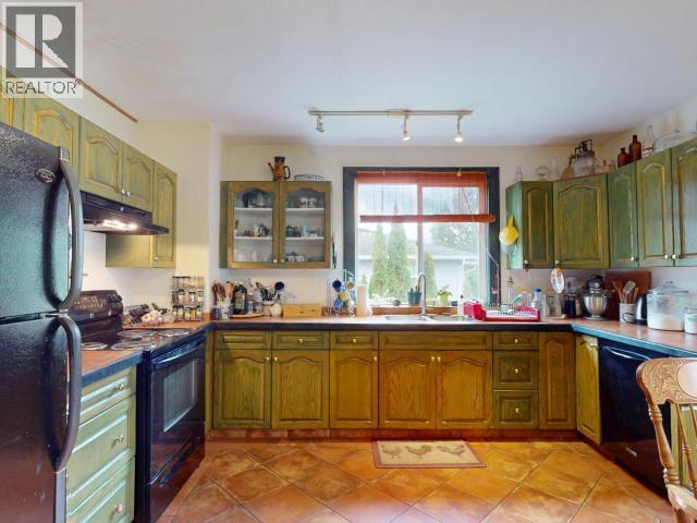6475 SETON AVE, Powell River