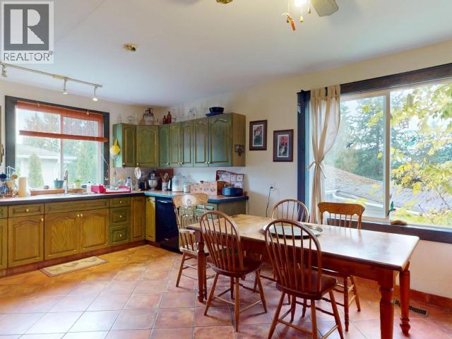 6475 SETON AVE, Powell River