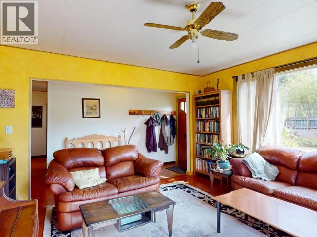6475 SETON AVE, Powell River