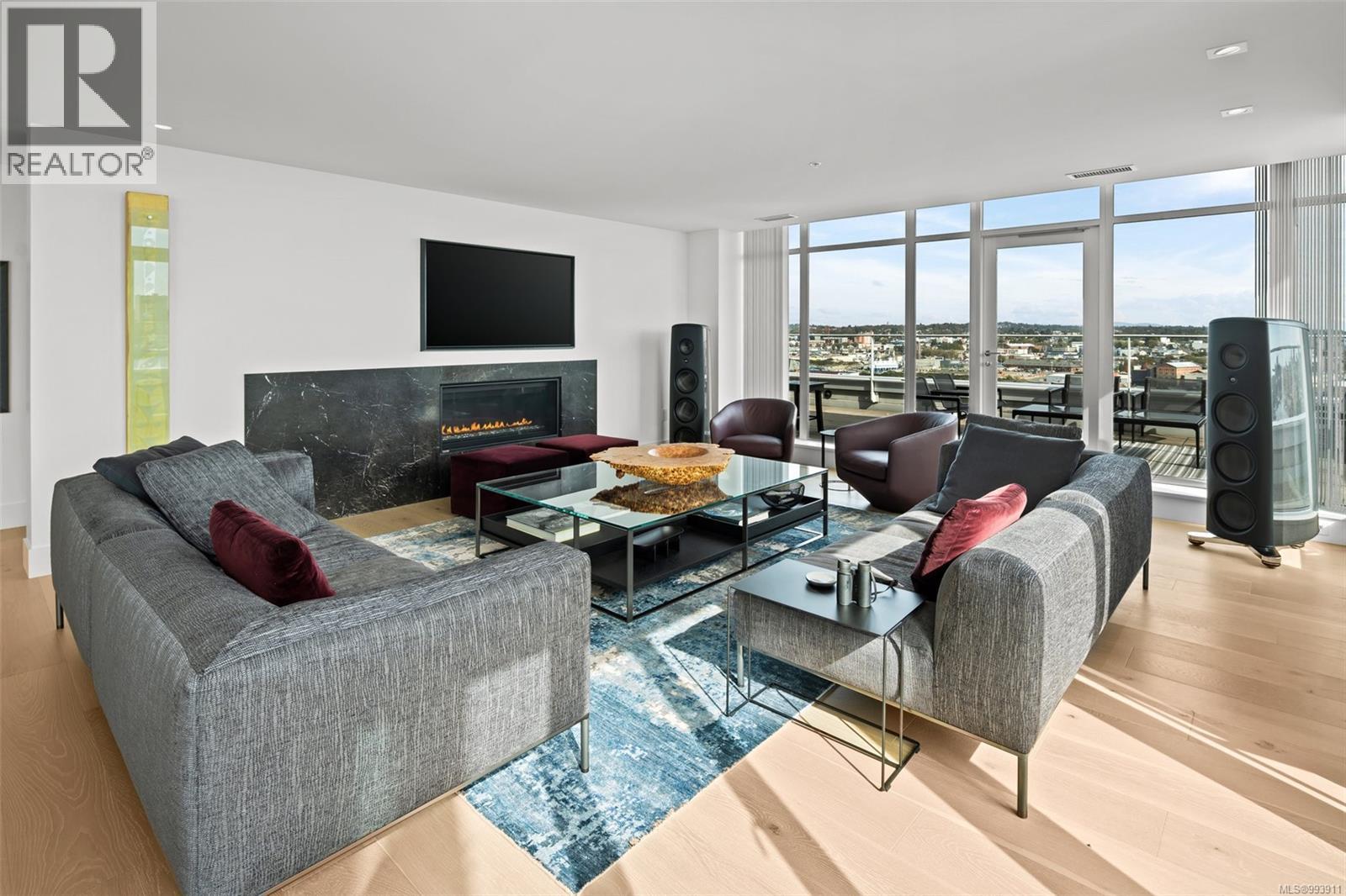 909/910 100 Saghalie Road, Victoria
