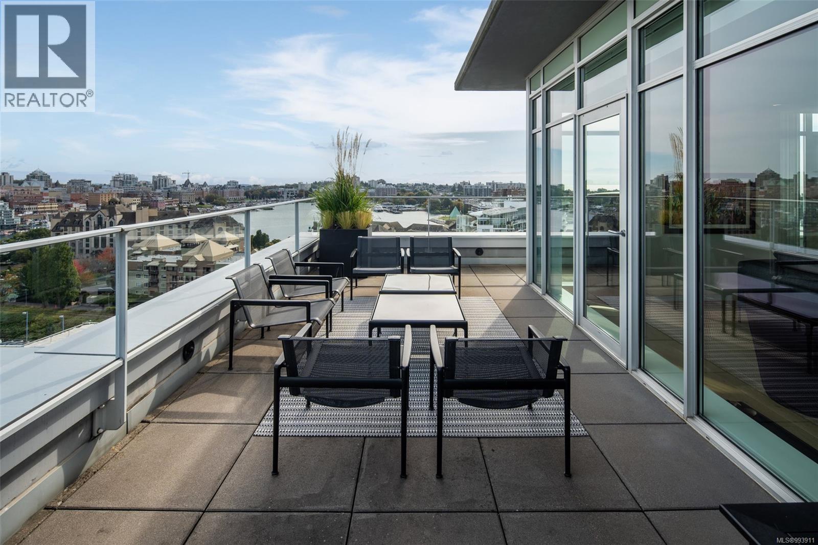 909/910 100 Saghalie Road, Victoria
