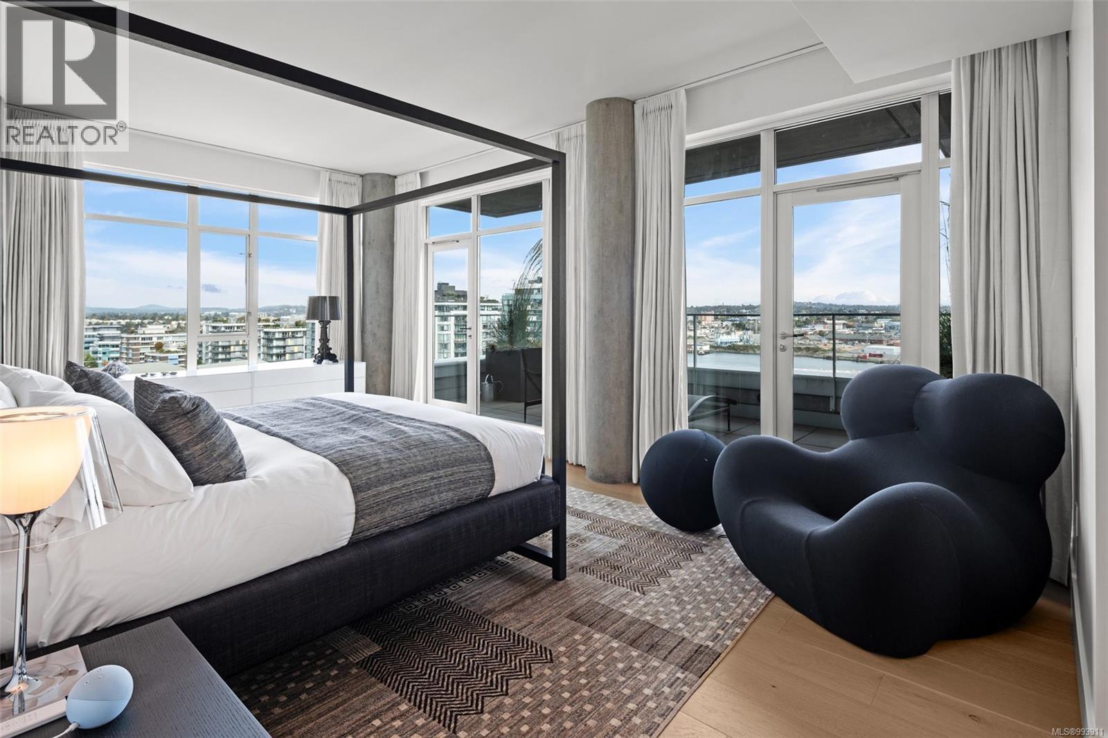 909/910 100 Saghalie Road, Victoria