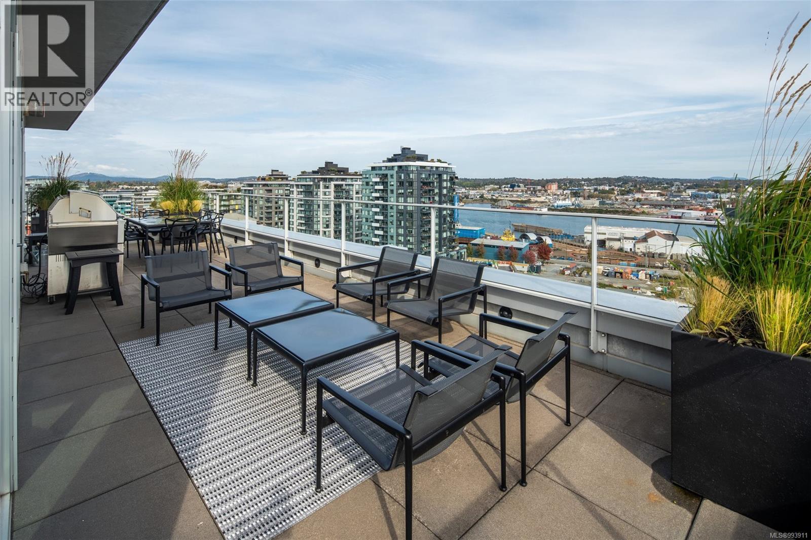 909/910 100 Saghalie Road, Victoria