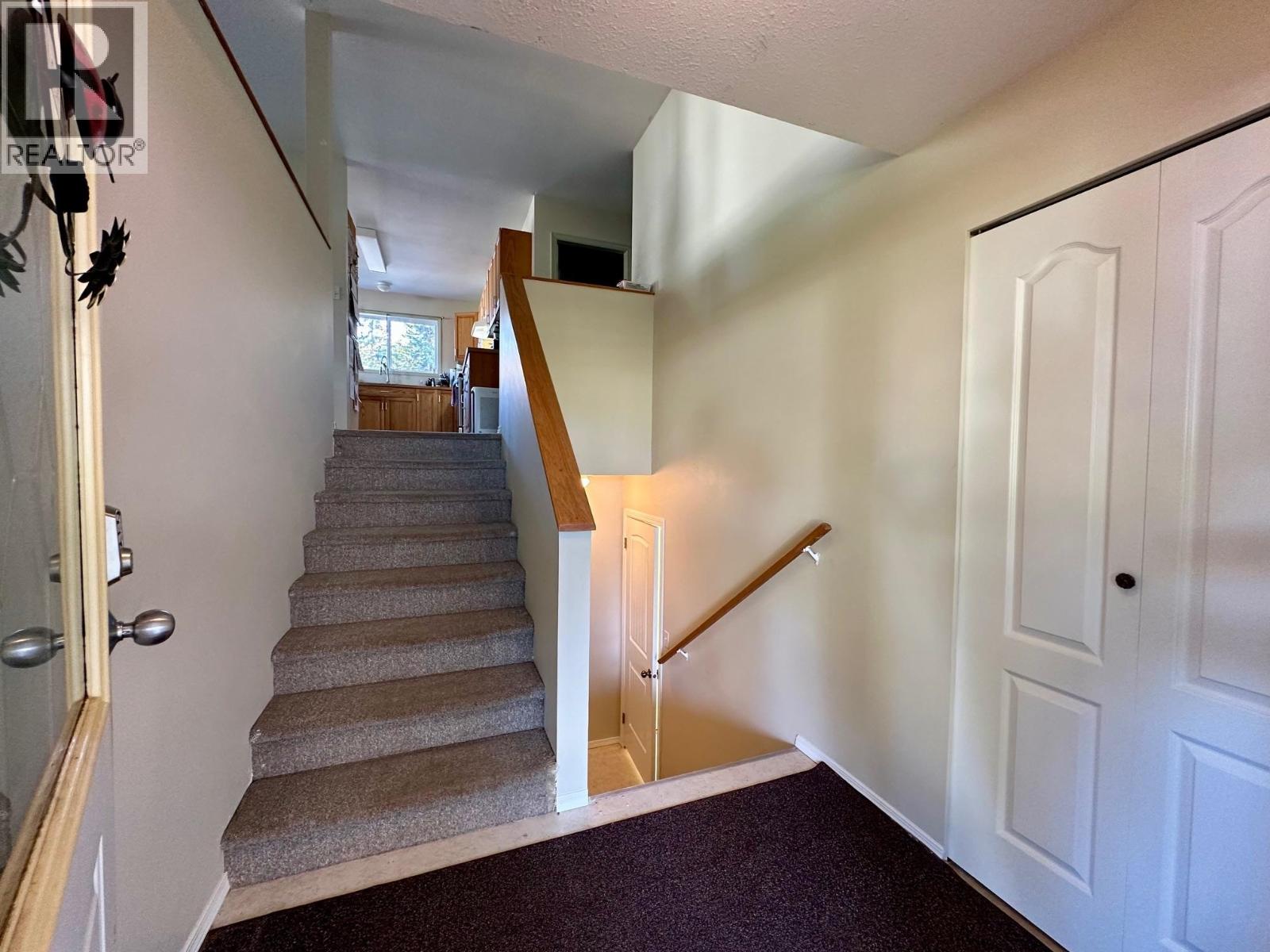 1465 WILLOW Street, Telkwa