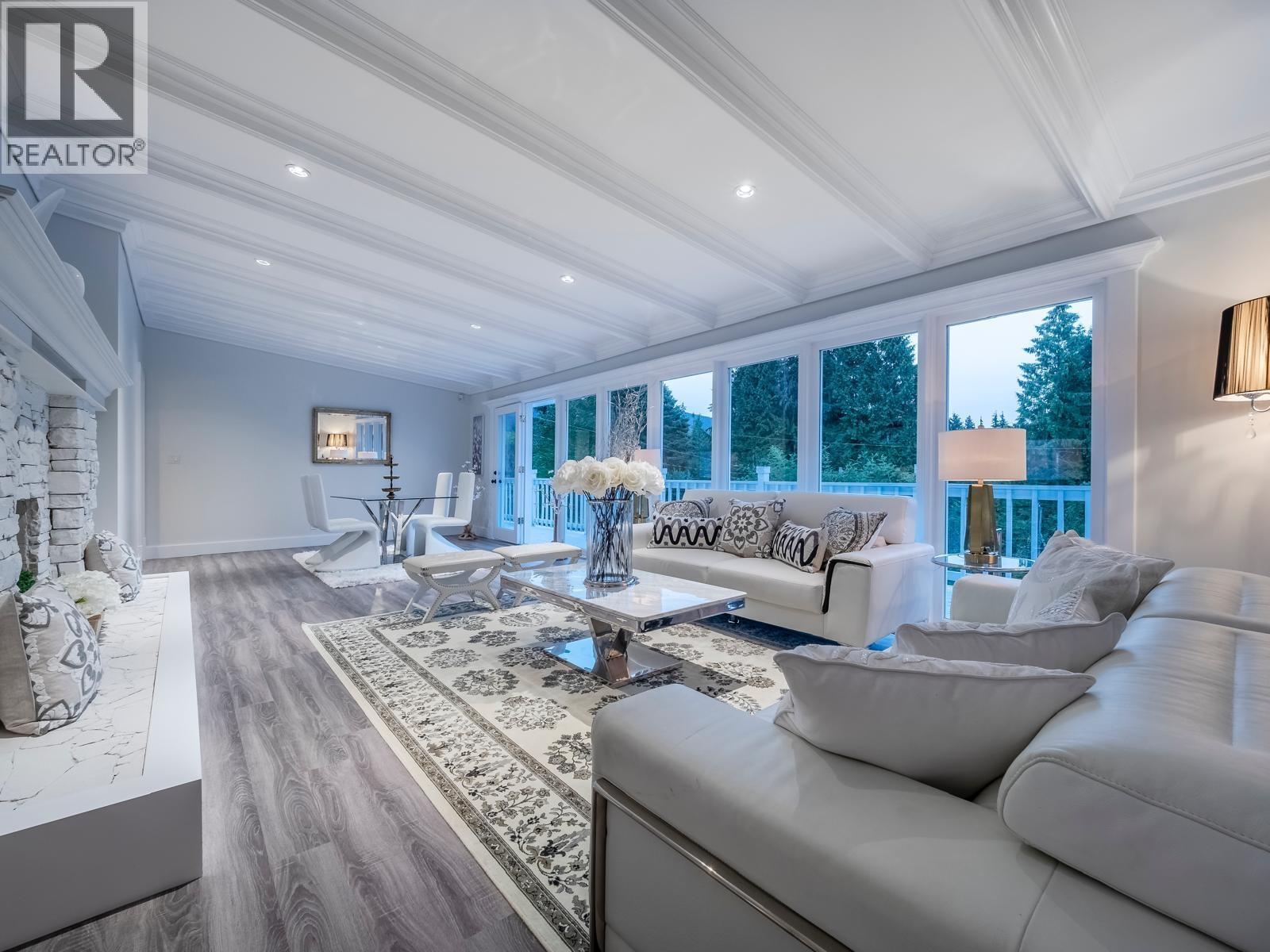 638 KING GEORGES WAY, West Vancouver