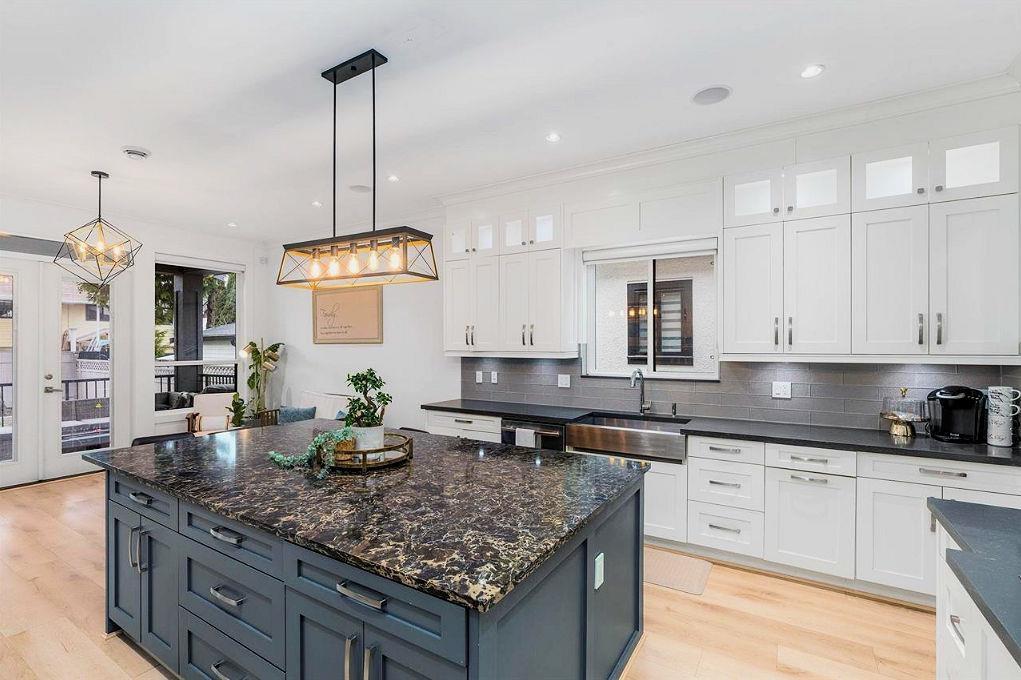 11897 82 AVENUE, Delta