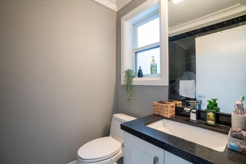 11897 82 AVENUE, Delta