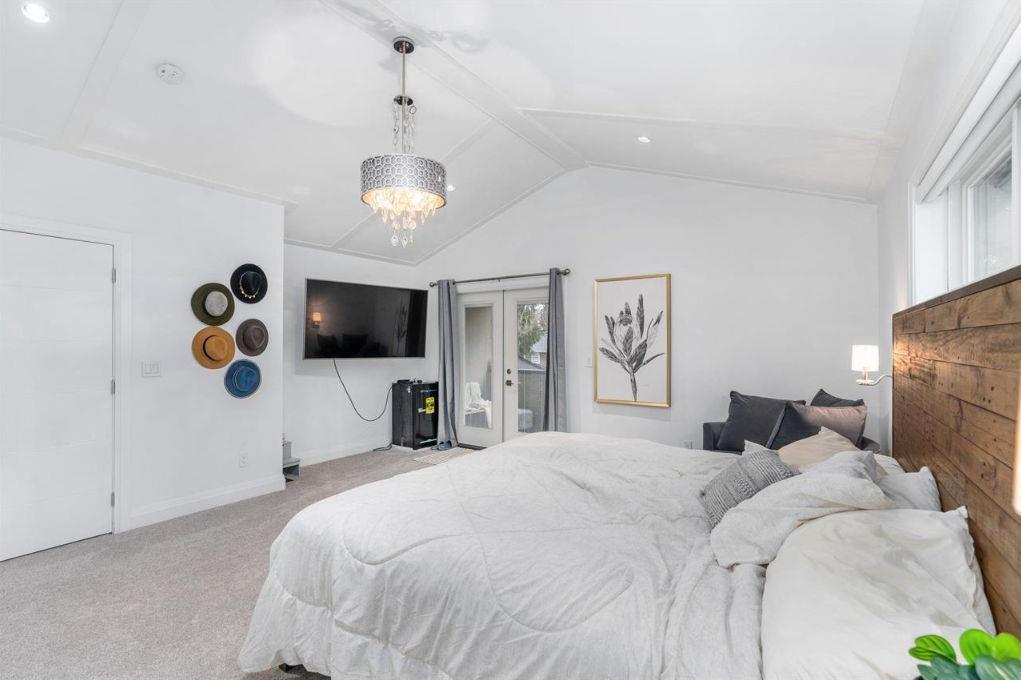 11897 82 AVENUE, Delta