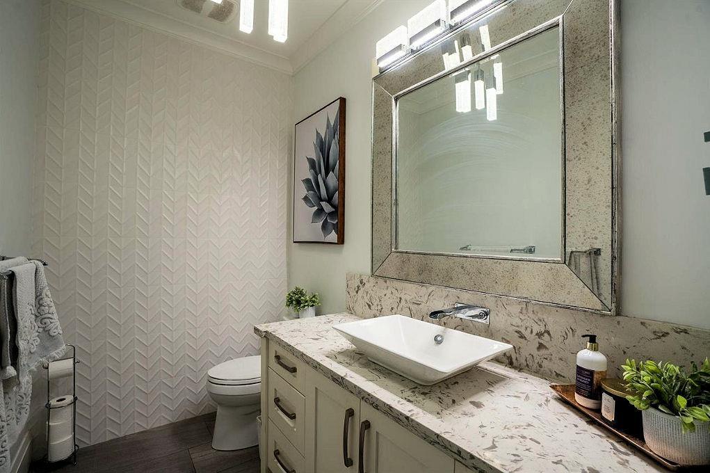 11897 82 AVENUE, Delta