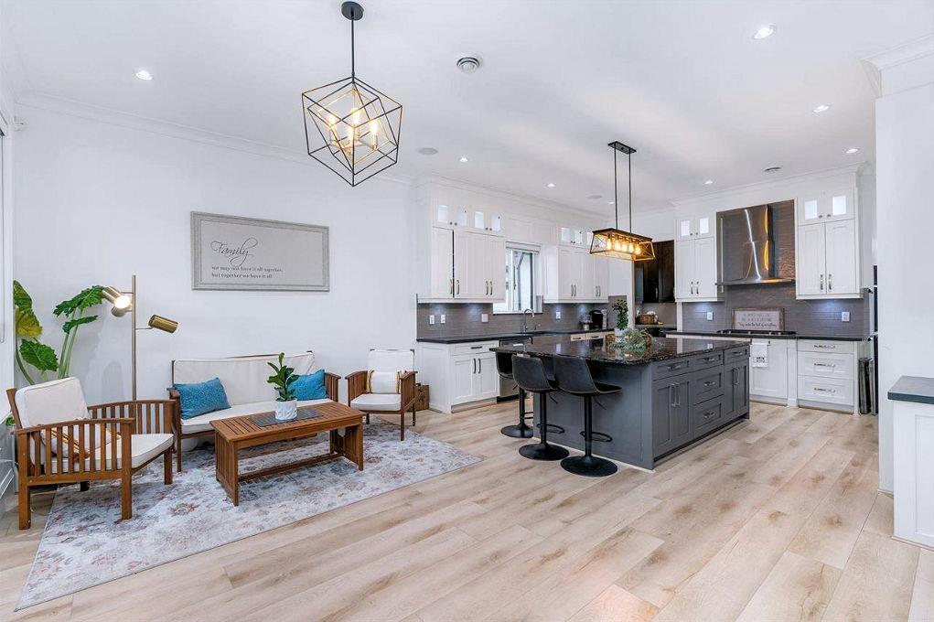 11897 82 AVENUE, Delta