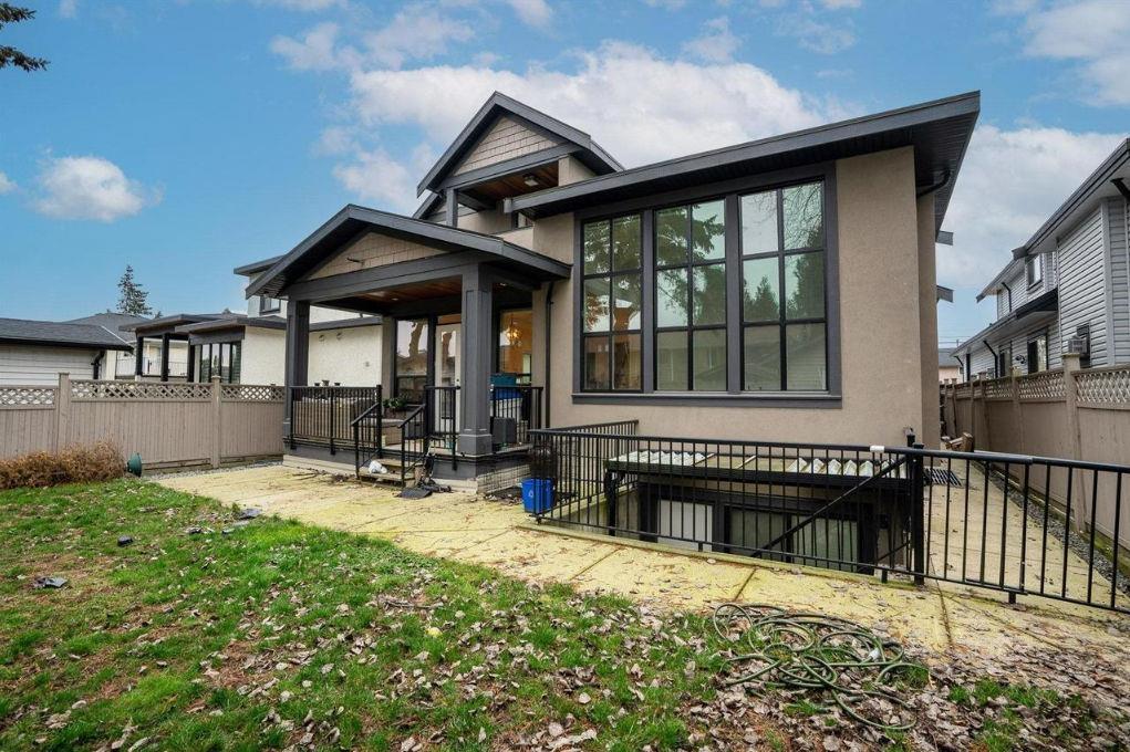 11897 82 AVENUE, Delta