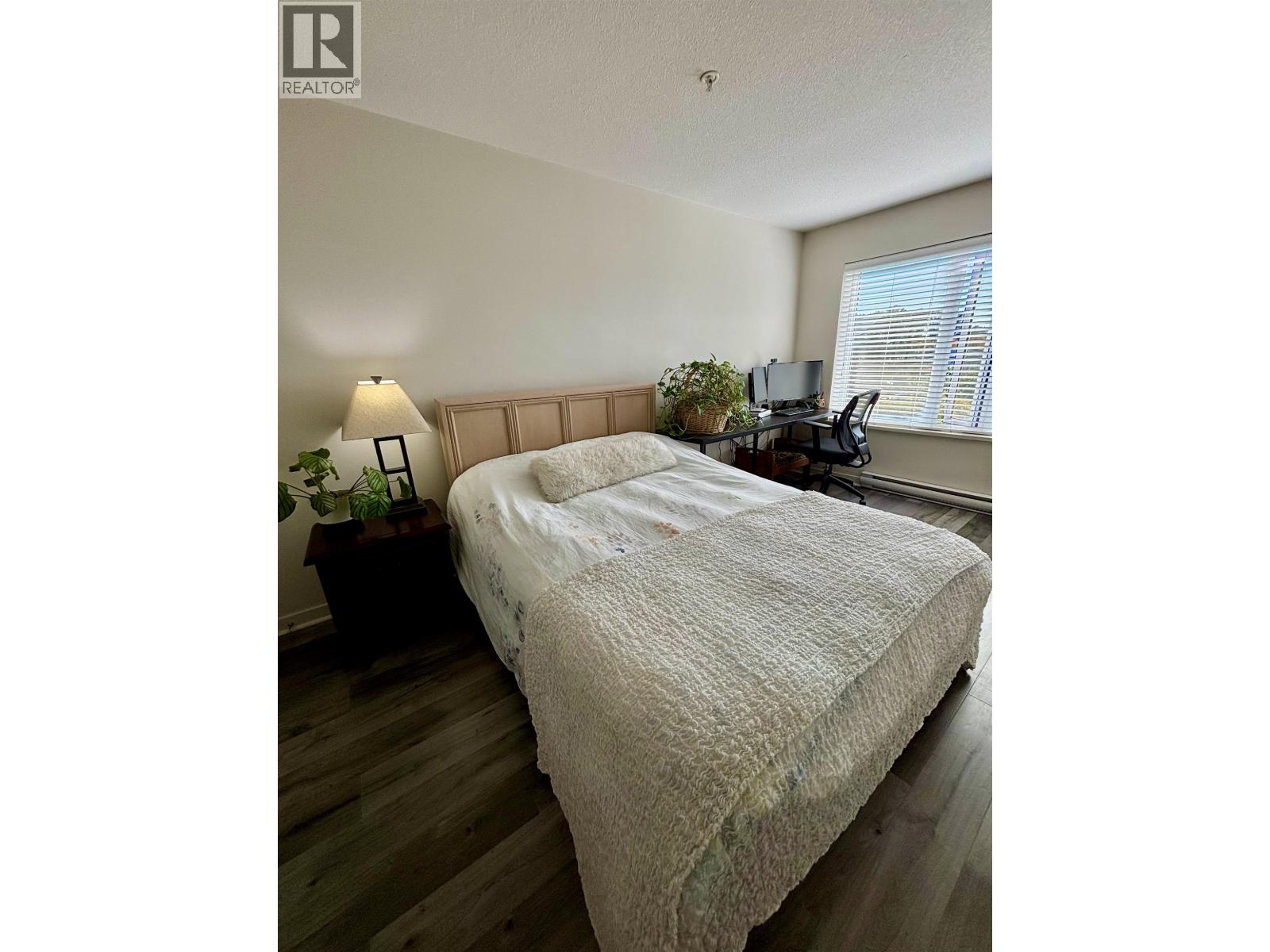 306 1673 LLOYD AVENUE, North Vancouver