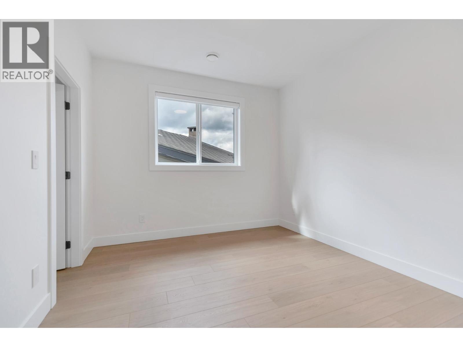 1 7750 MAYFIELD STREET, Burnaby