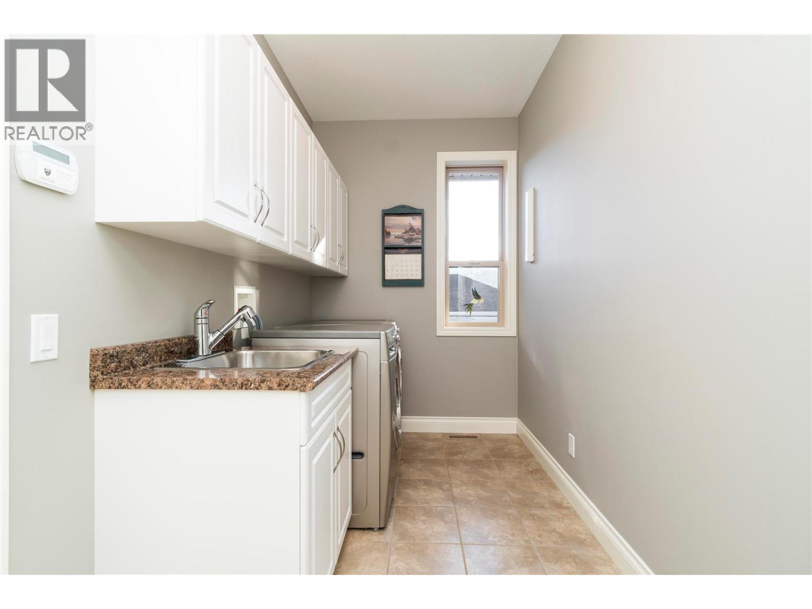  2706 Golf Course Drive, Blind Bay