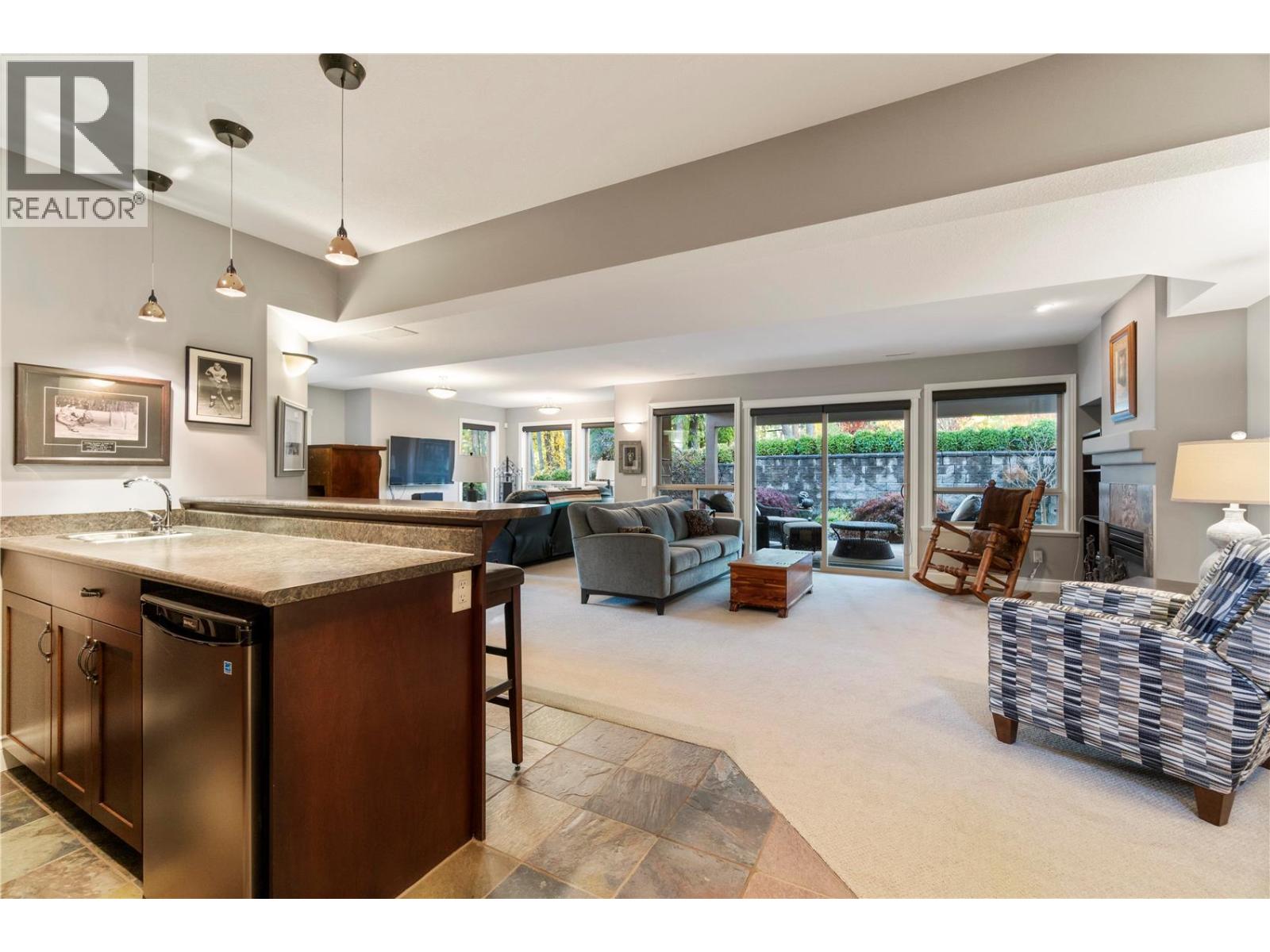  2706 Golf Course Drive, Blind Bay