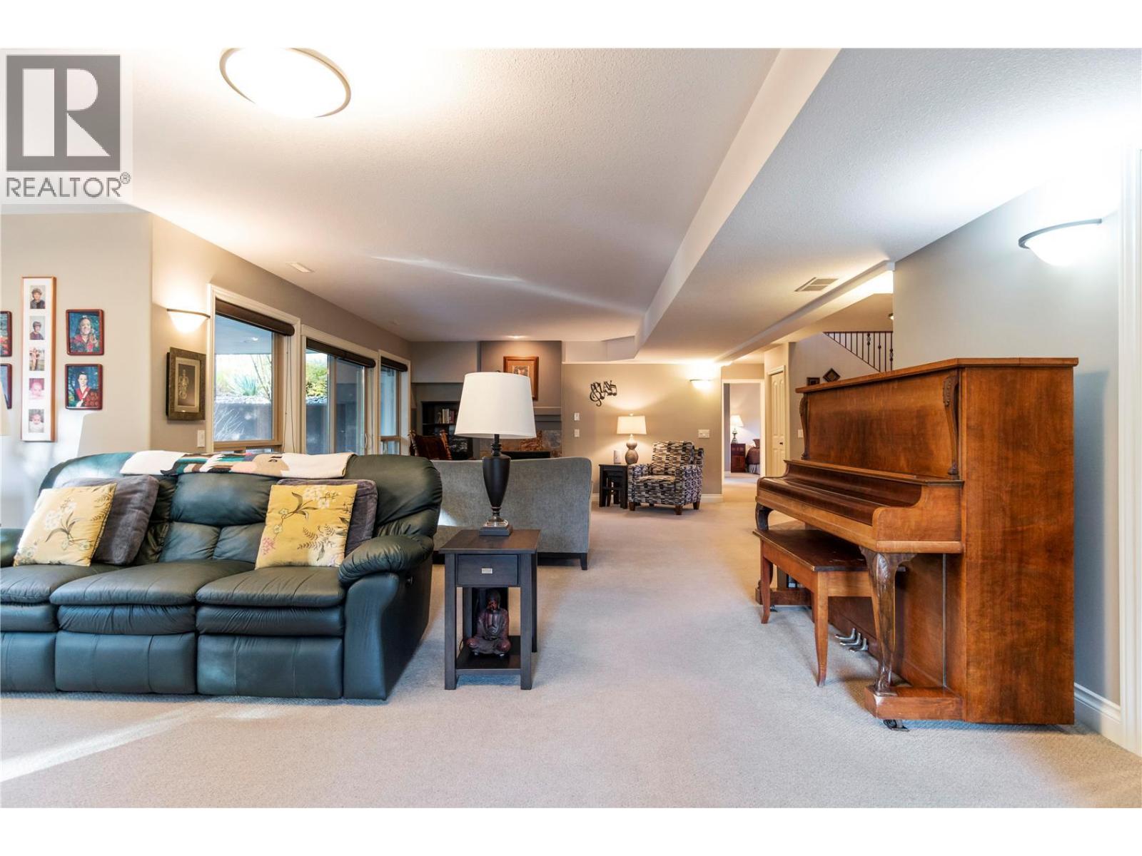  2706 Golf Course Drive, Blind Bay