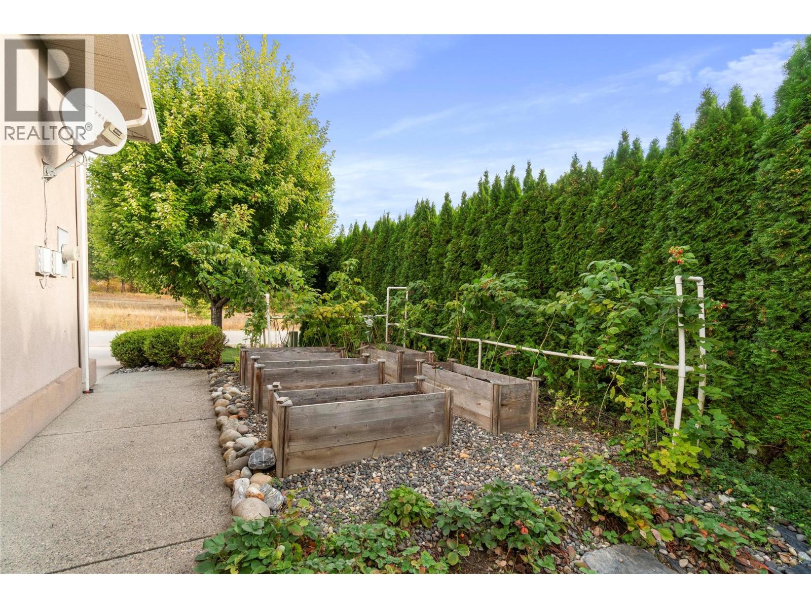  2706 Golf Course Drive, Blind Bay
