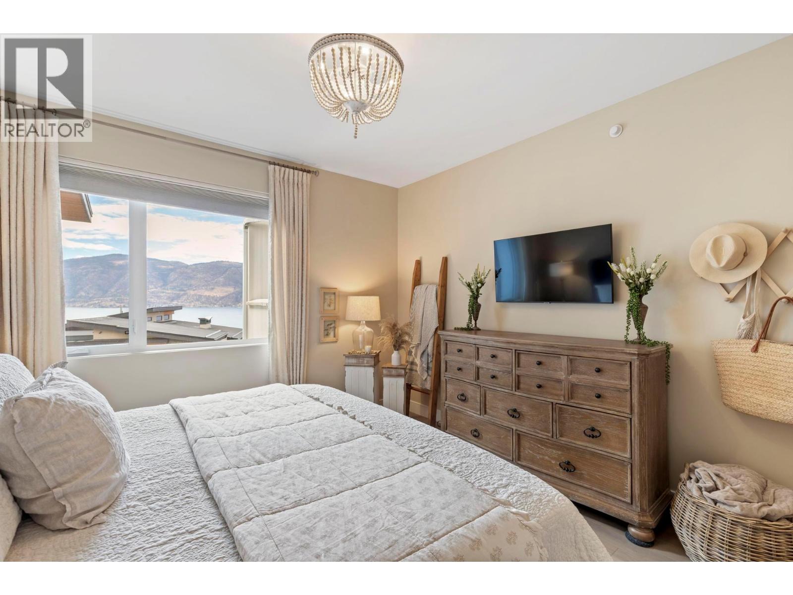  1768 Slateview Crescent, Lake Country